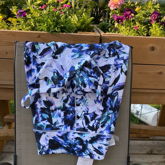 Fabletics - Jazz High Waist Stirrup xs (2-4) Legging NWT - Picture 1 of 5